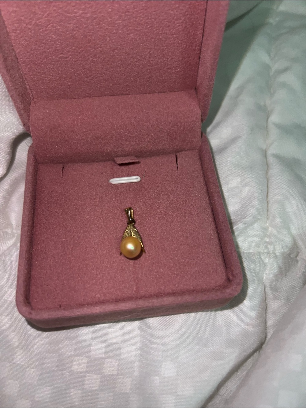 Vintage 12K Solid Gold Cultured Pearl Teardrop Pendant – Leaf Motif